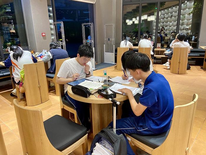 解析小说散文文学创作《作品》期刊杂志：介绍及论文发表投稿指南