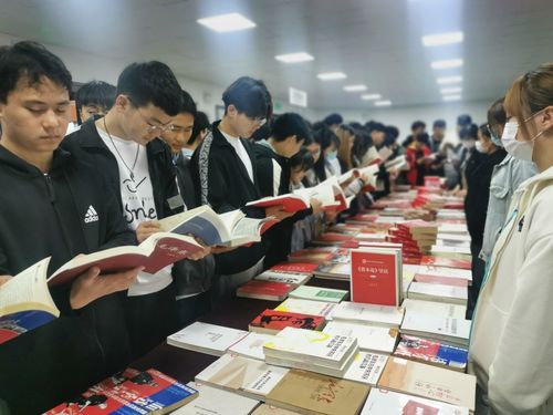 小初高中职教育阅读写作艺术《人生十六七》期刊：发表论文投征稿