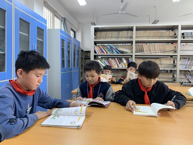 电视剧评电影影评动画融媒体案例《综艺报》报刊：论文发表征投稿