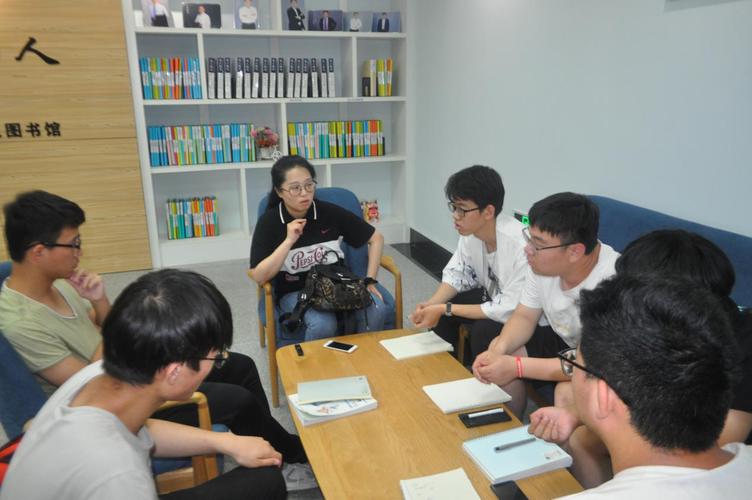 新闻传媒专业期刊杂志征稿信息：播音主持广播电视方向学术论文投稿发表指南：