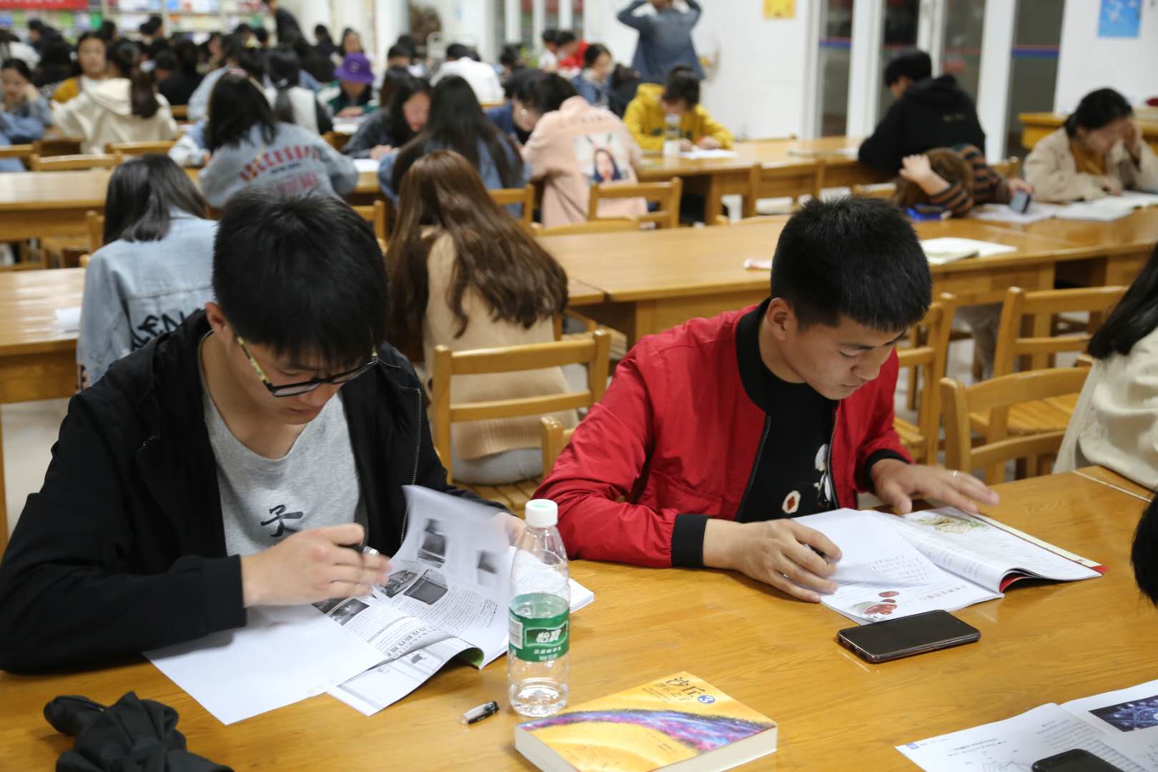 文学文艺书评读后观后感影评非遗《读天下》期刊：论文发表征投稿